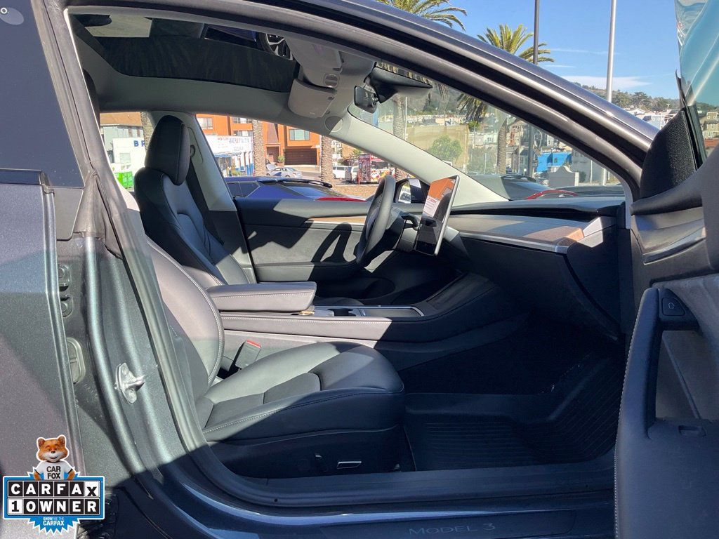 Used 2023 Tesla Model 3 Standard Range RWD image 57