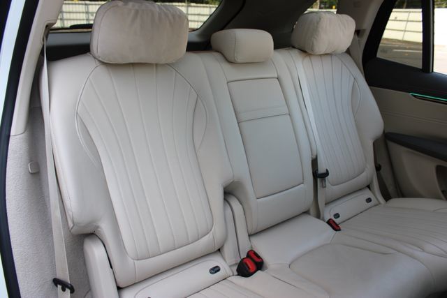 Used 2023 Mercedes-Benz EQS 580 4MATIC SUV image 16