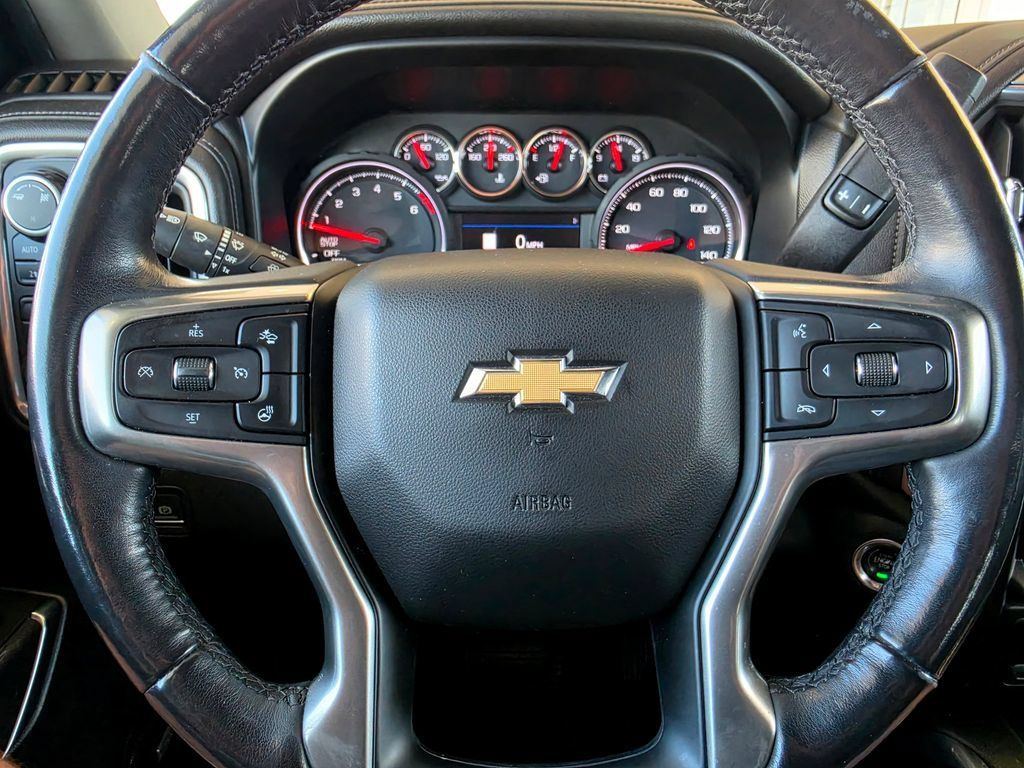 Used 2019 Chevrolet Silverado 1500 LTZ AWD/4WD image 27