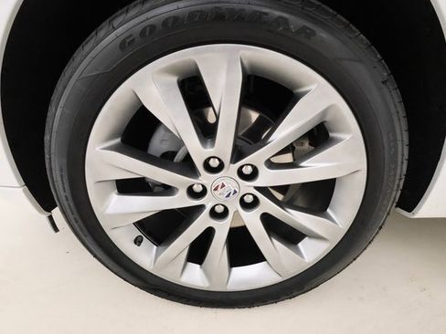 Used 2022 Buick Envision Avenir w/ Technology Package II image 7