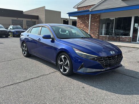 Used 2021 Hyundai Elantra Limited FWD image 7