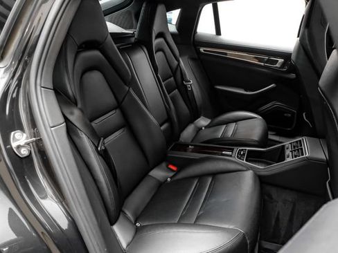 Used 2018 Porsche Panamera 4S AWD/4WD image 36