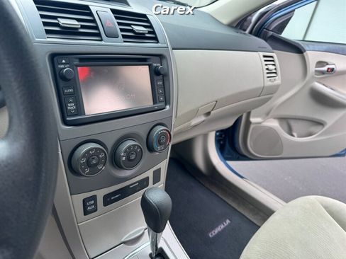 Used 2013 Toyota Corolla LE image 22