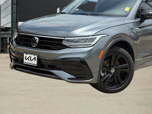 Used 2024 Volkswagen Tiguan SE R-Line AWD/4WD image 2