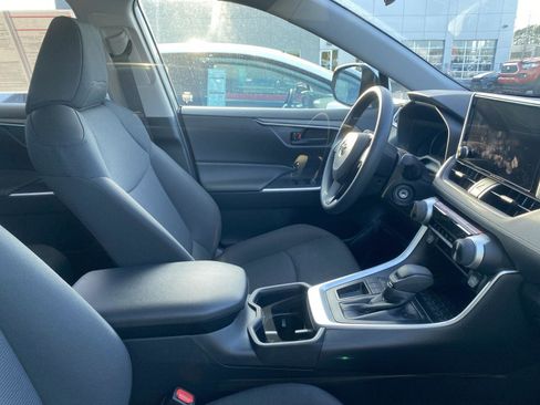 Used 2025 Toyota RAV4 LE image 14