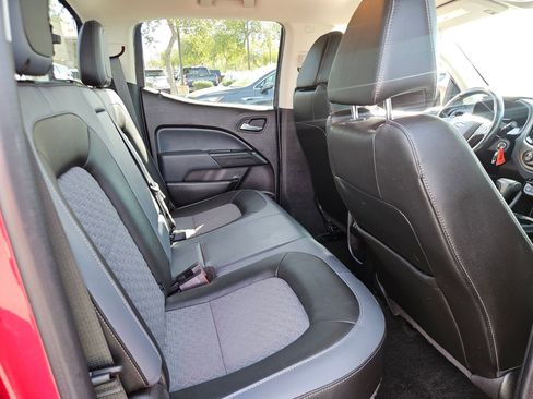 Used 2017 Chevrolet Colorado Z71 image 23