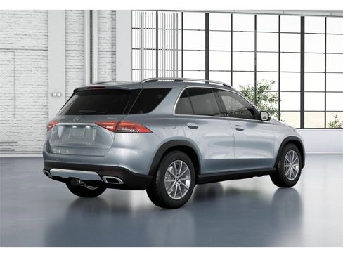 Used 2024 Mercedes-Benz GLE 350 4MATIC image 21
