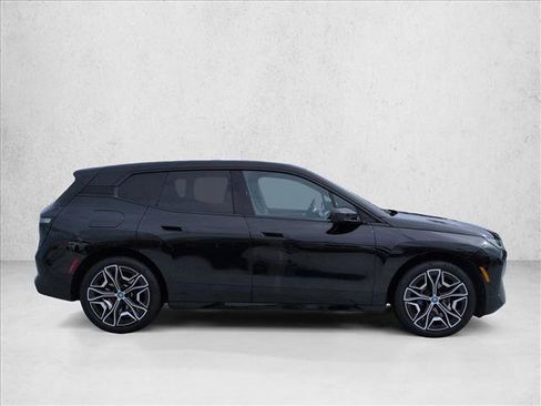 Used 2024 BMW iX xDrive50 w/ Premium Package AWD/4WD image 4