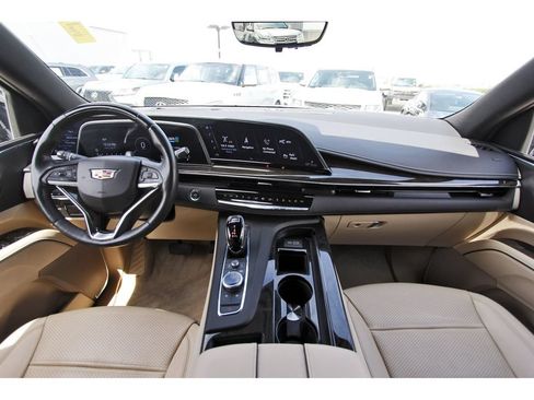 Certified 2023 Cadillac Escalade Premium Luxury w/ Performance Package AWD/4WD image 9