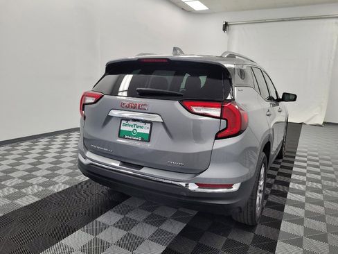 Used 2024 GMC Terrain SLT image 7