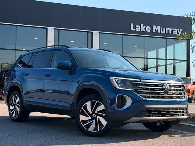 Used 2026 Volkswagen Atlas SE FWD image 1