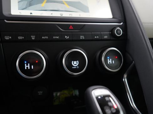 Used 2019 Jaguar E-PACE S image 23