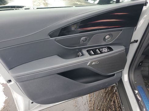 New 2026 Lincoln Nautilus Reserve w/ Jet Appearance Package image 8