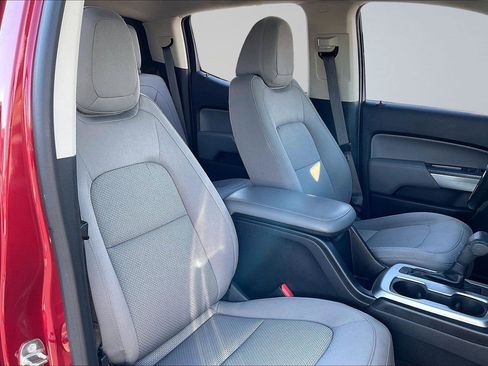 Used 2018 Chevrolet Colorado LT w/ LT Convenience Package image 7