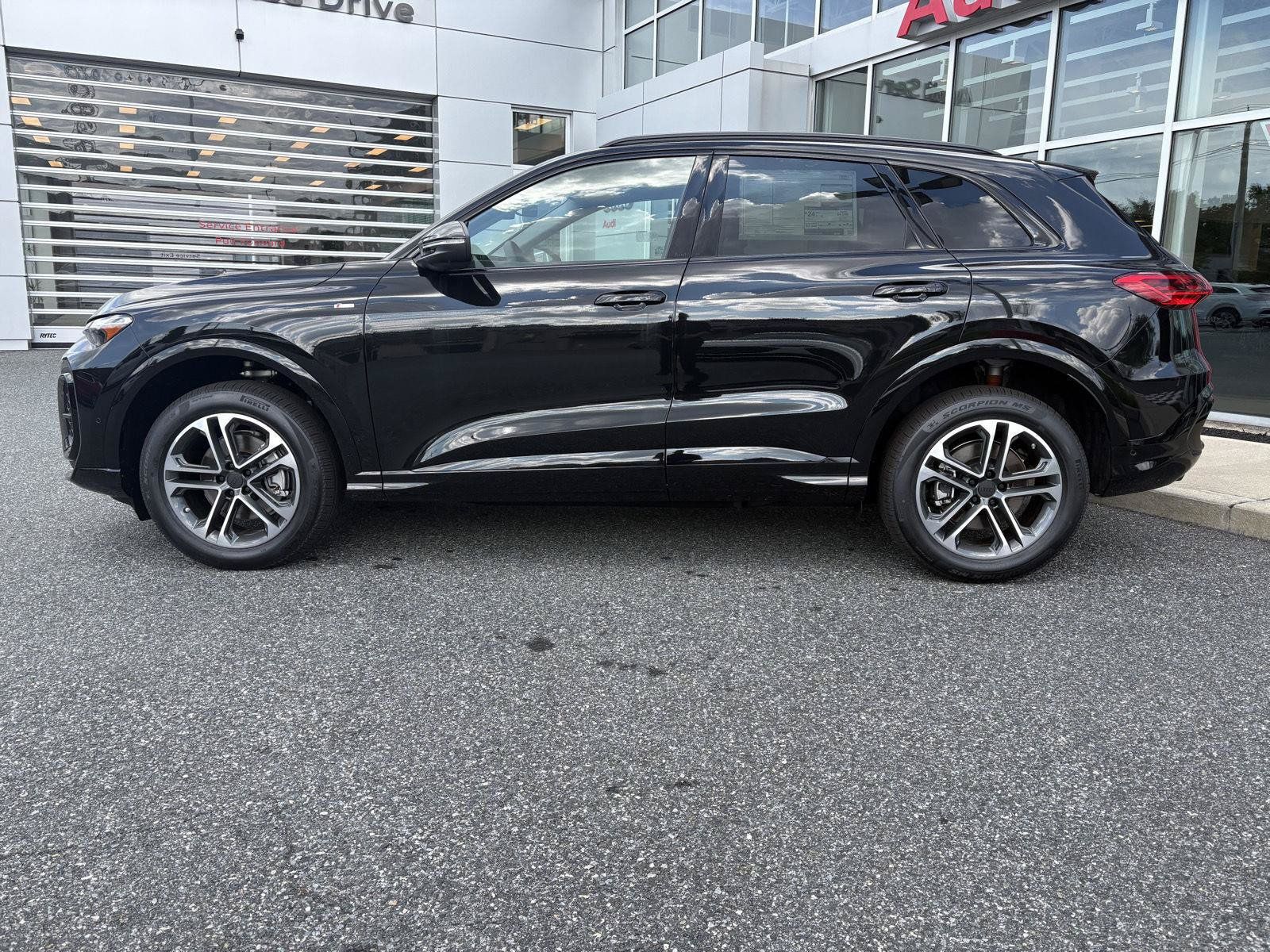 New 2026 Audi Q5 2.0T AWD/4WD image 2