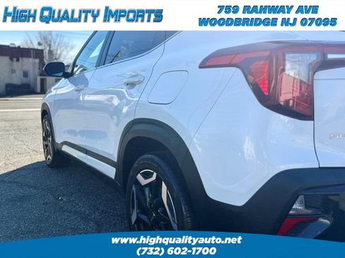 Used 2024 Kia Seltos SX image 34