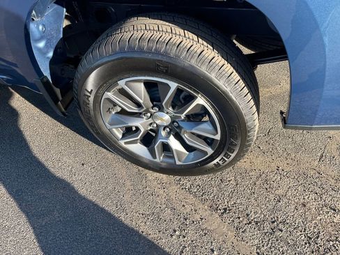 Used 2024 Chevrolet Silverado 1500 LT image 34