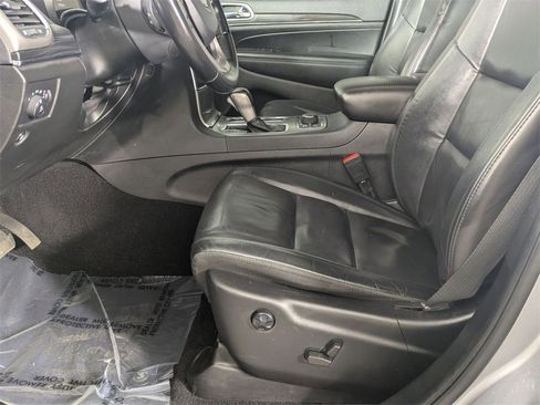 Certified 2021 Jeep Grand Cherokee Limited image 10