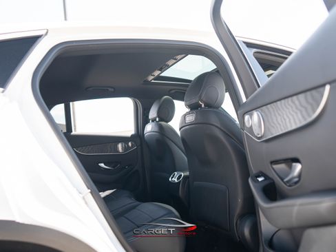 Used 2018 Mercedes-Benz GLC 300 4MATIC Coupe image 19