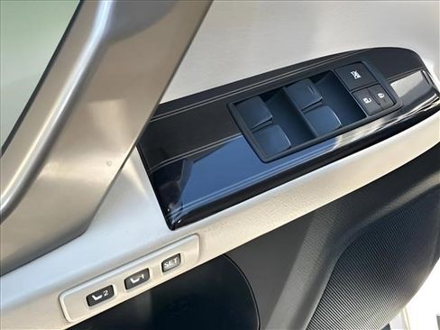 Used 2020 Lexus GX 460 Premium w/ Premium Package AWD/4WD image 18