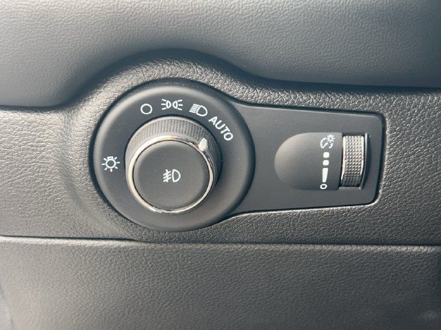 Used 2023 Dodge Durango GT AWD/4WD image 5