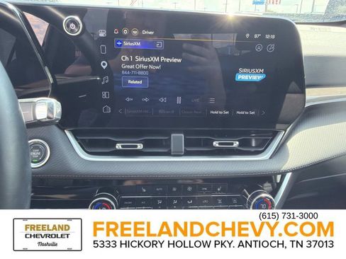 Used 2025 Chevrolet Equinox LT w/ Convenience Package II AWD/4WD image 30