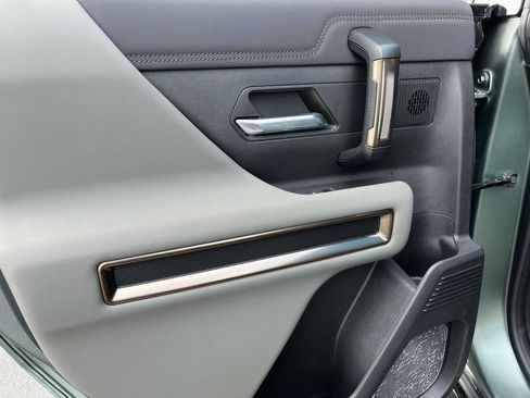 Used 2024 GMC Hummer EV 3X image 15