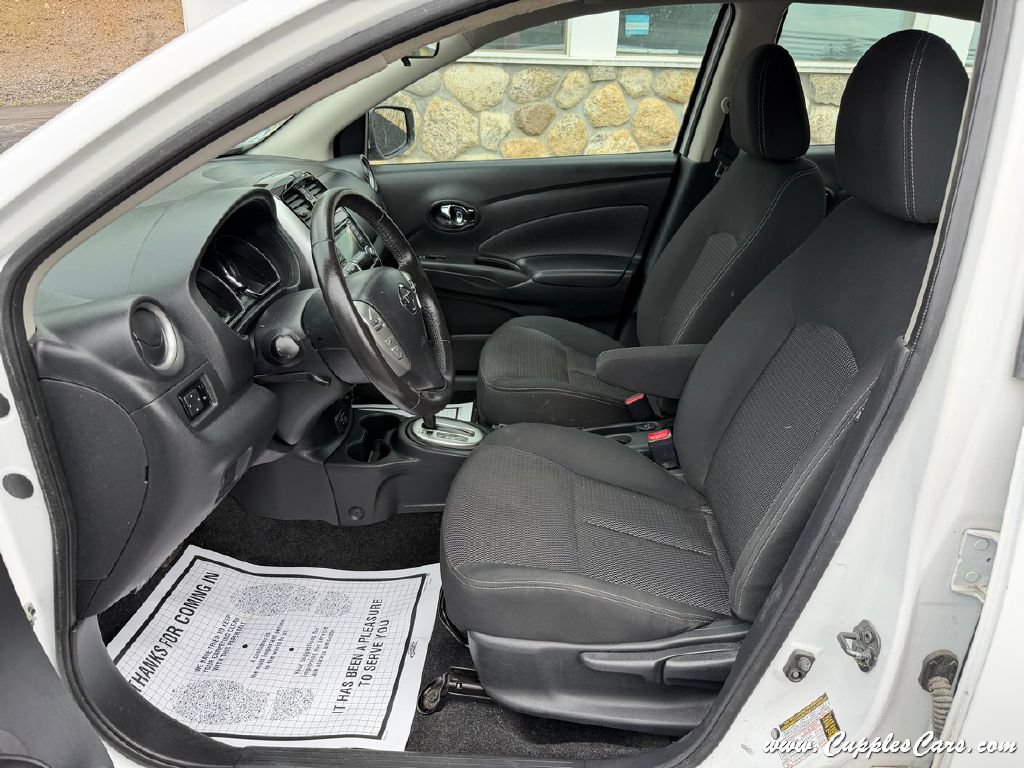 Used 2018 Nissan Versa SV w/ SV Special Edition Package FWD image 3
