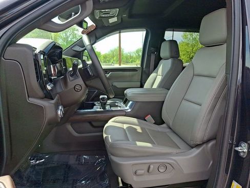Used 2024 GMC Sierra 1500 SLT w/ SLT Premium Plus Package AWD/4WD image 12