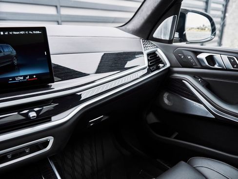Used 2026 BMW X7 M60i AWD/4WD image 84