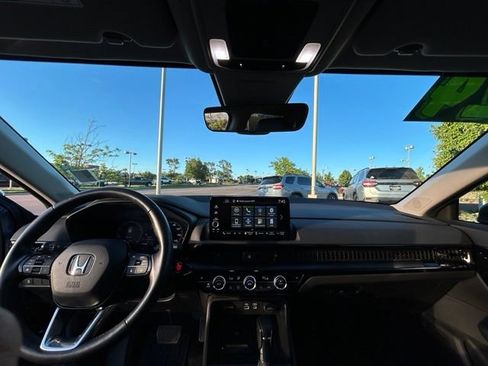 Used 2024 Honda CR-V EX-L image 10