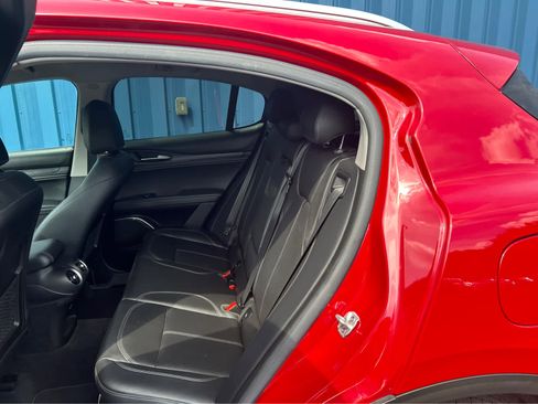 Used 2018 Alfa Romeo Stelvio AWD image 12