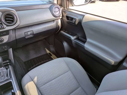 Used 2021 Toyota Tacoma SR5 RWD image 17