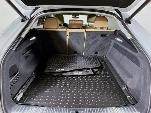 Used 2024 Audi Q8 Premium Plus w/ Premium Plus Package image 27