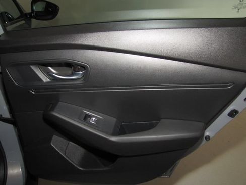 Certified 2025 Honda Accord SE image 19