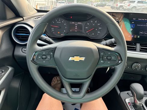 New 2026 Chevrolet Trax LS w/ LS Convenience Package FWD image 11