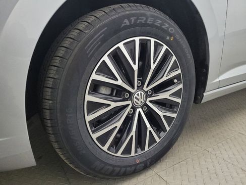 Used 2021 Volkswagen Jetta SE FWD image 31