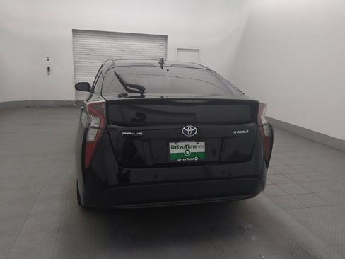 Used 2018 Toyota Prius Two w/ Prius Two Safety Plus Package FWD image 6