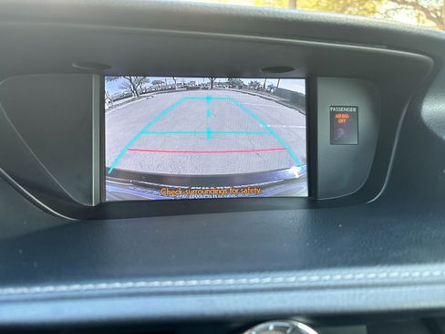 Used 2013 Lexus ES 300h image 25