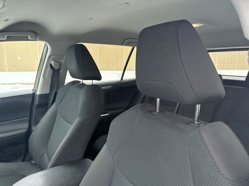 Used 2023 Toyota RAV4 LE image 9