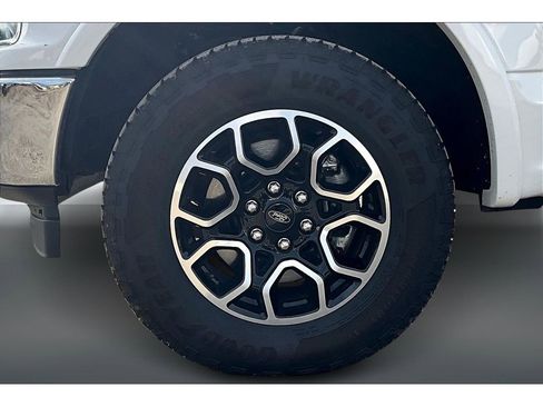 Used 2020 Ford F150 Lariat w/ Trailer Tow Package image 33