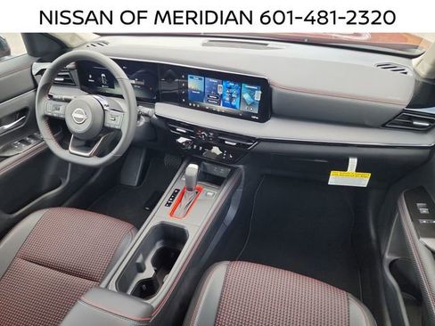 New 2026 Nissan Kicks SR w/ Cold Weather Package AWD/4WD image 13