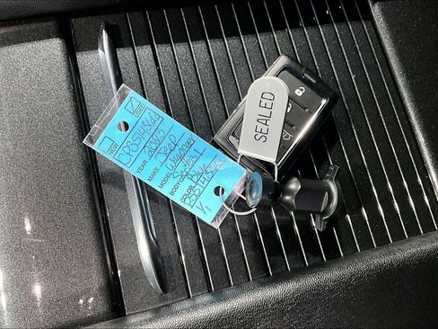 Used 2023 Jeep Wagoneer 4WD w/ Convenience Group I image 13