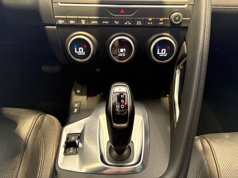 Used 2020 Jaguar E-PACE AWD/4WD image 30