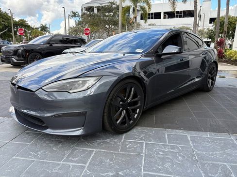 Used 2023 Tesla Model S Standard Range image 15