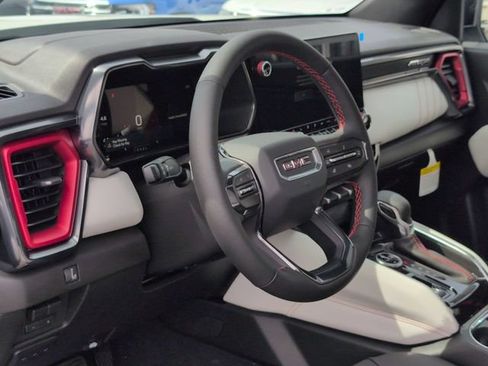New 2026 GMC Canyon AT4X w/ AT4X AEV Edition AWD/4WD image 10