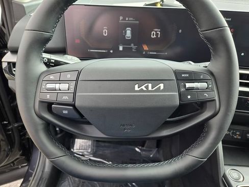 New 2026 Kia Sportage LX w/ LX Convenience Package FWD image 16