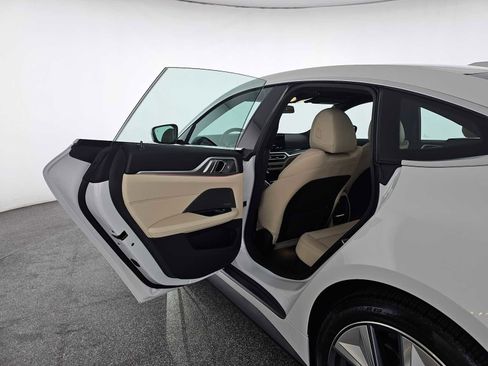 Used 2024 BMW i4 eDrive40 w/ Convenience Package image 15