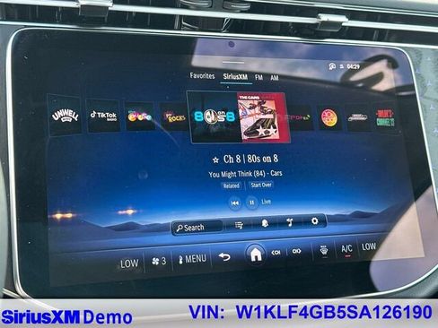 Used 2025 Mercedes-Benz E 350 Sedan image 36