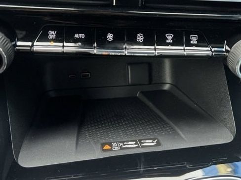 New 2026 Chevrolet Traverse LT w/ LPO, Floor Liner Package image 38